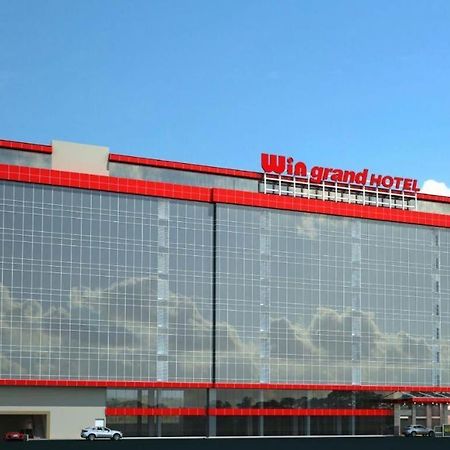 Win Grand Hotel Bekasi Exteriér fotografie