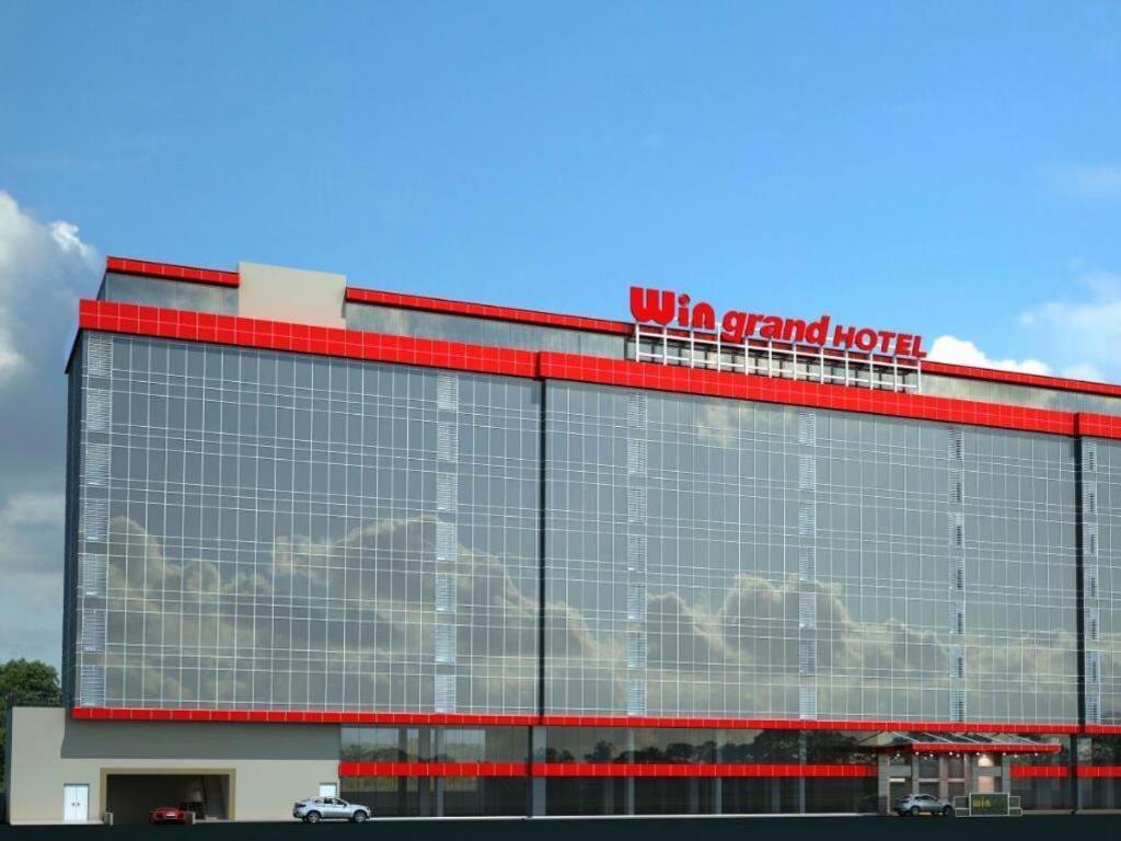 Win Grand Hotel Bekasi Exteriér fotografie